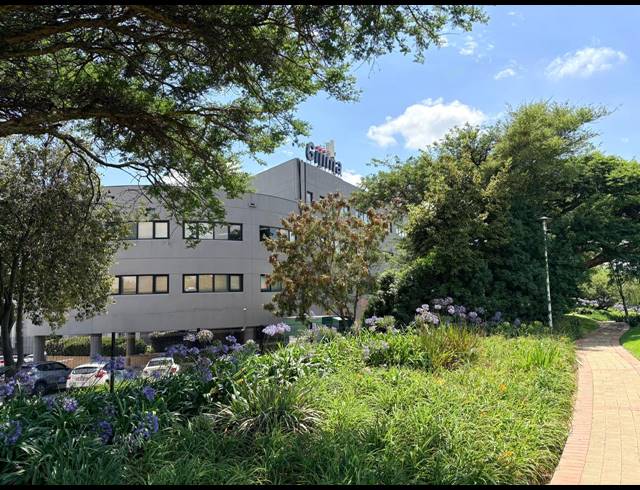 229M² OFFICE TO LET IN MIDRIDGE PARK